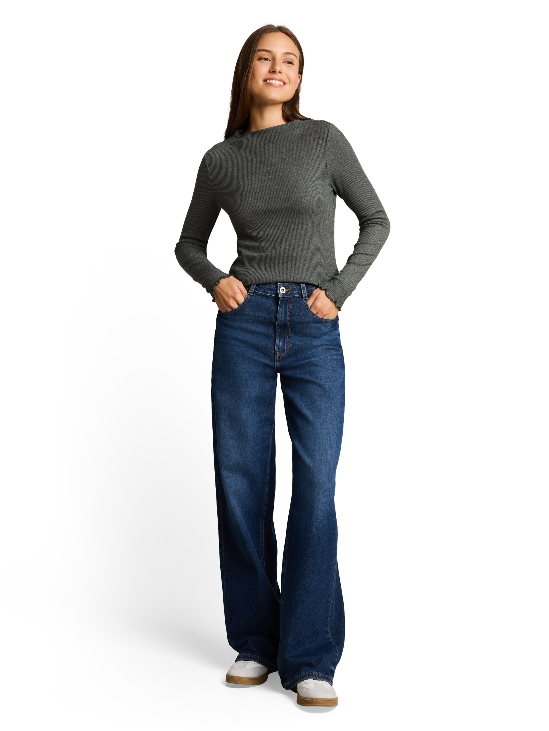T-shirt rib with lettuce hems #3