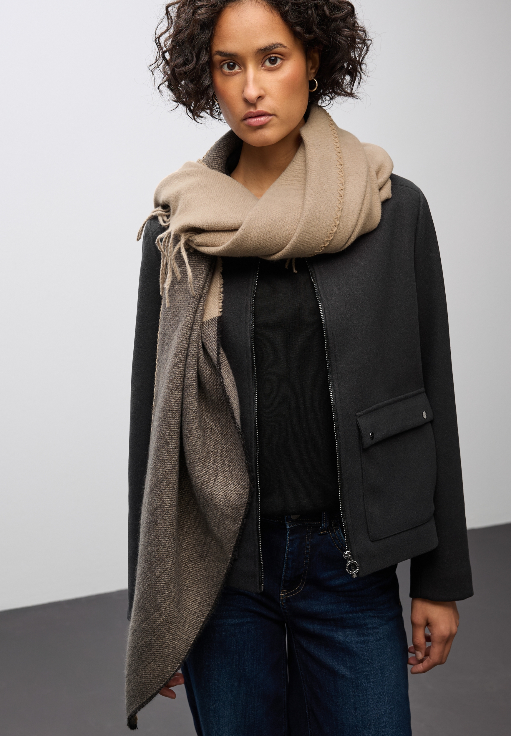 2 Color Triangle Double #4