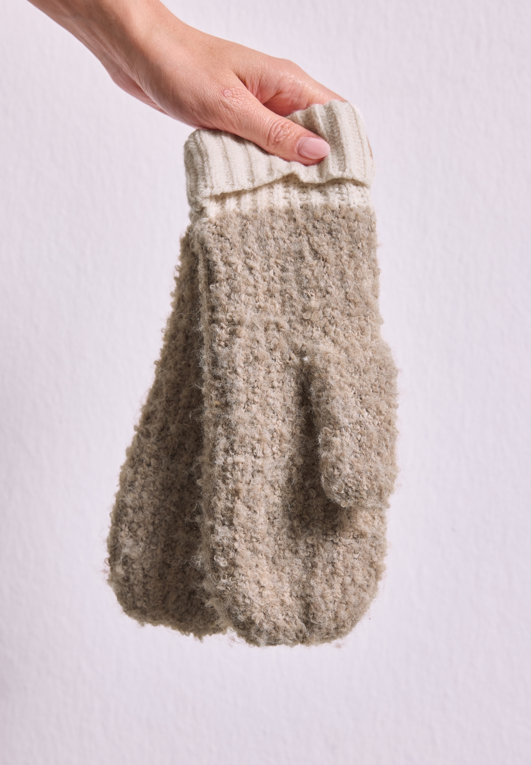 OP_Boucle Mix Knit Gloves_Bouc #6
