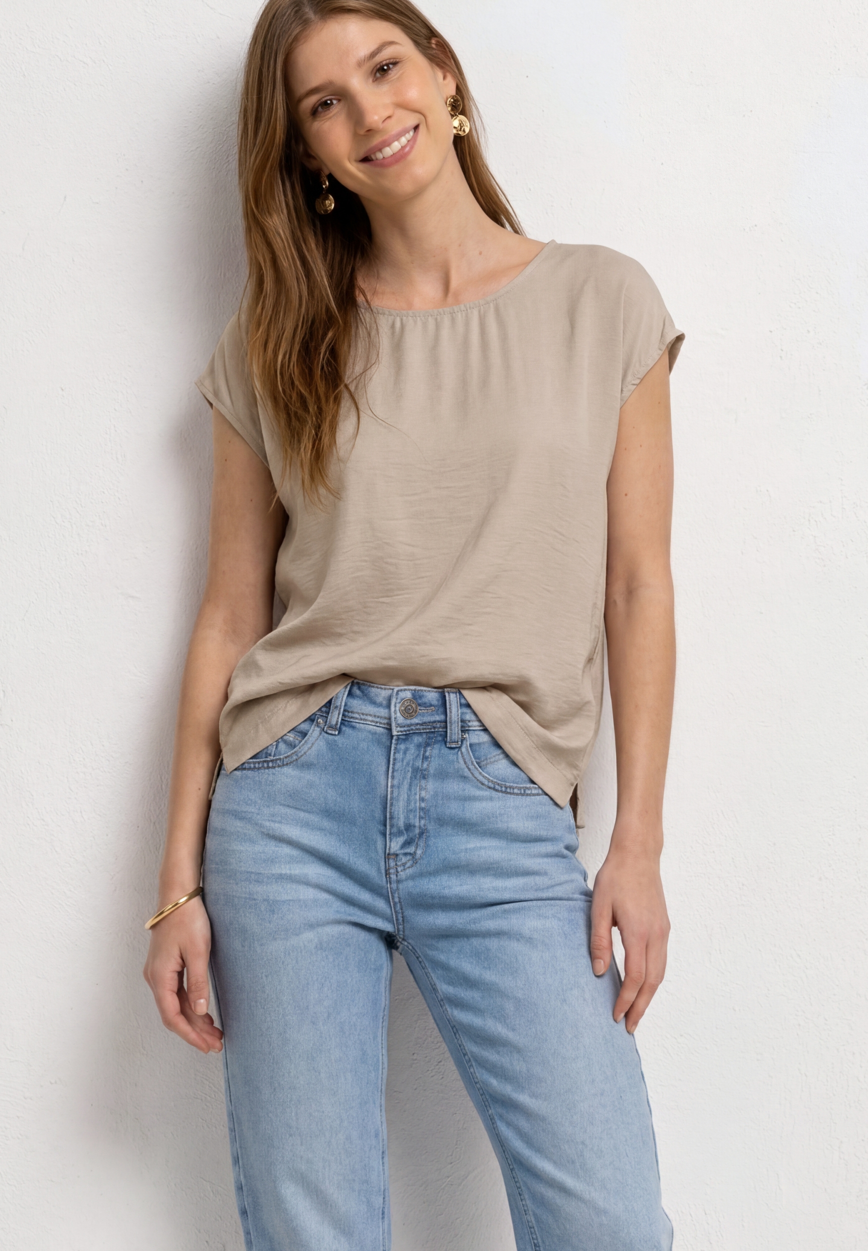 EOS_Round Neck Top w. dropped #3