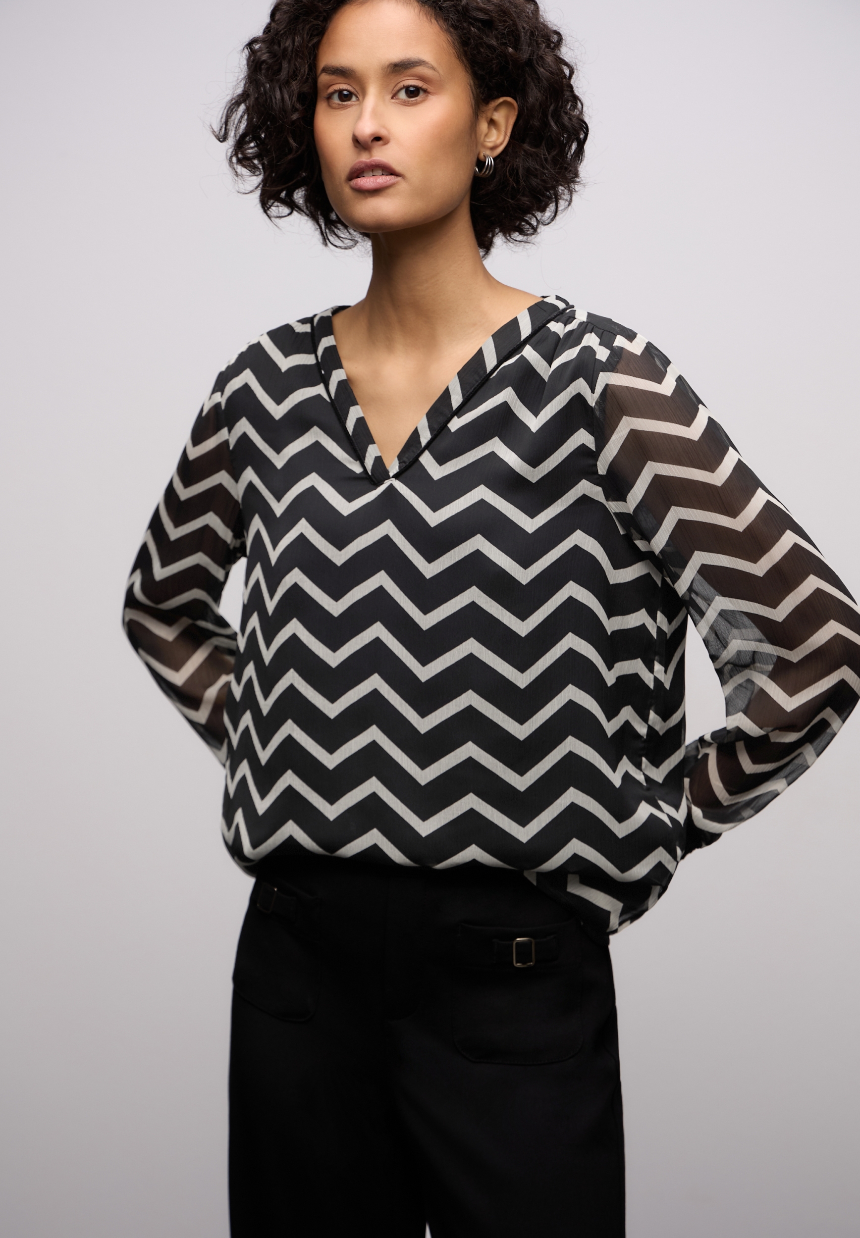 Chiffon tunic blouse w velvet #3