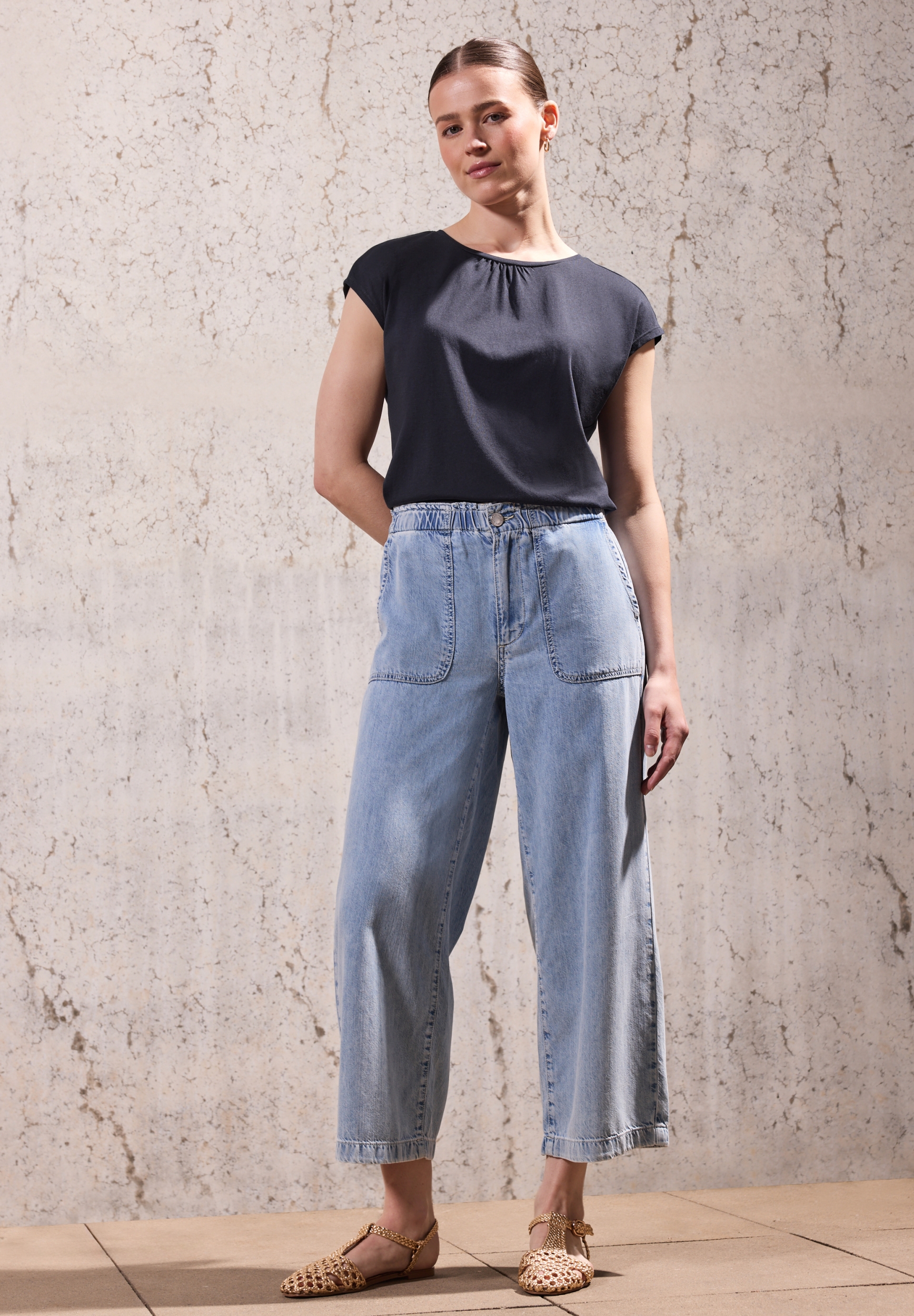 LTD QR_Studio_basic shirt w.ga #5