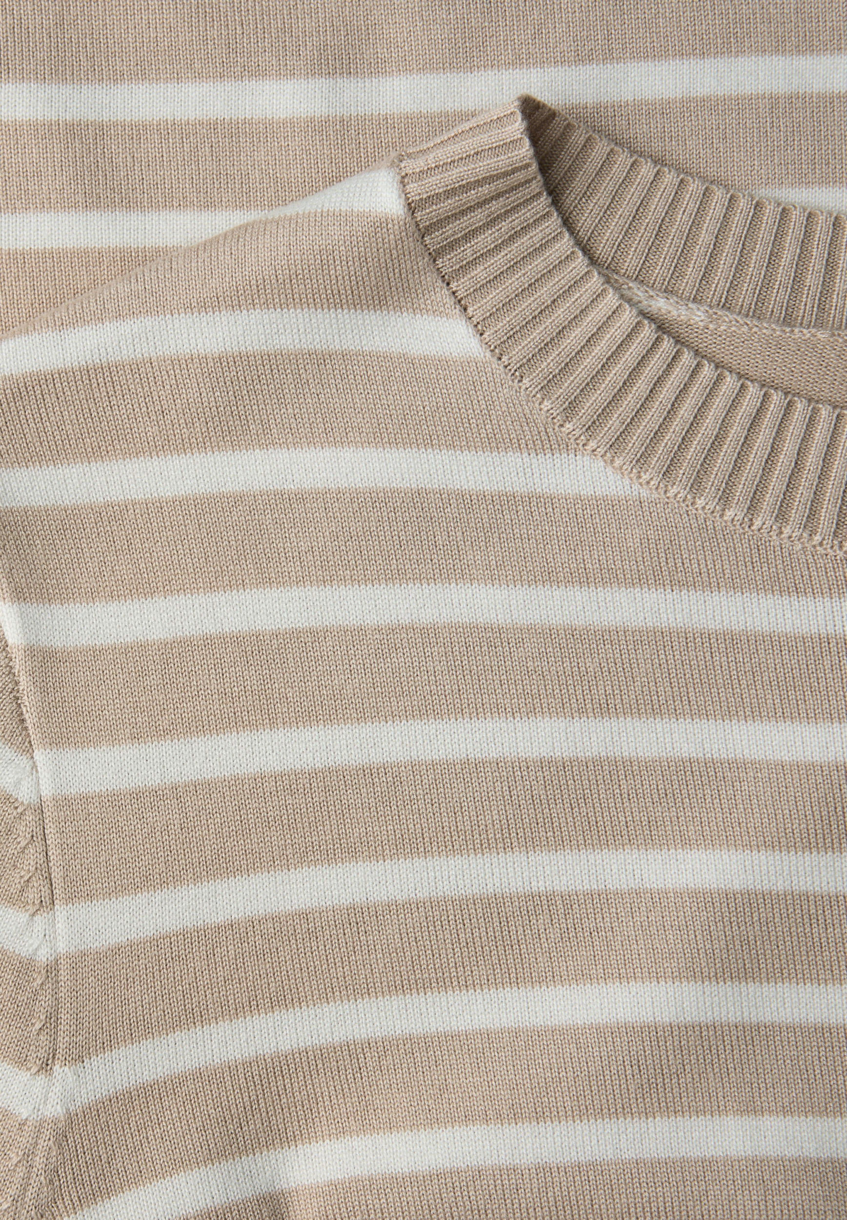 LTD QR_ basic sweater stripes #2