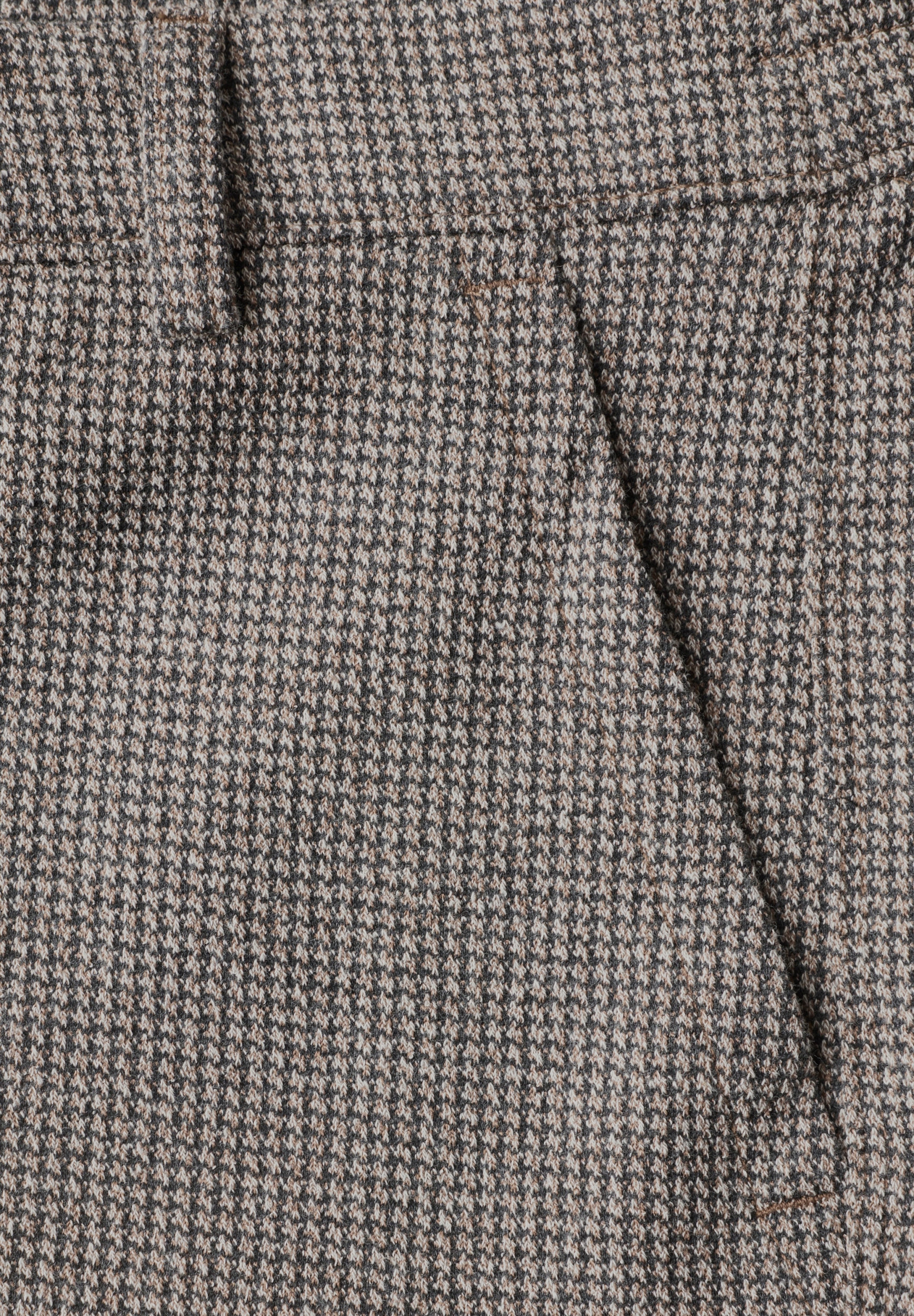 EOS_Barrel Fit w. Dessin_HW #2
