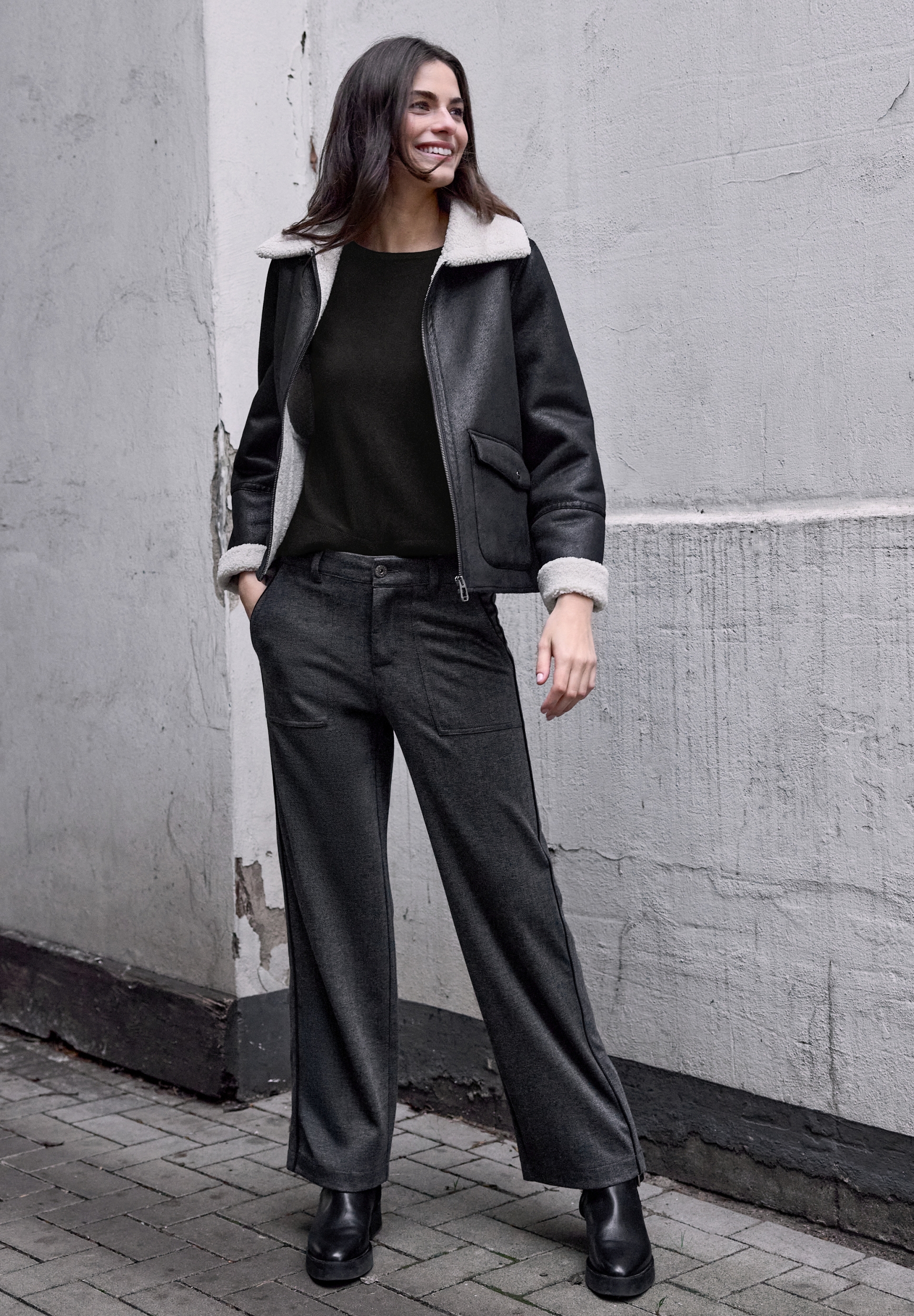 LTD QR Studio_button cuff deta #5