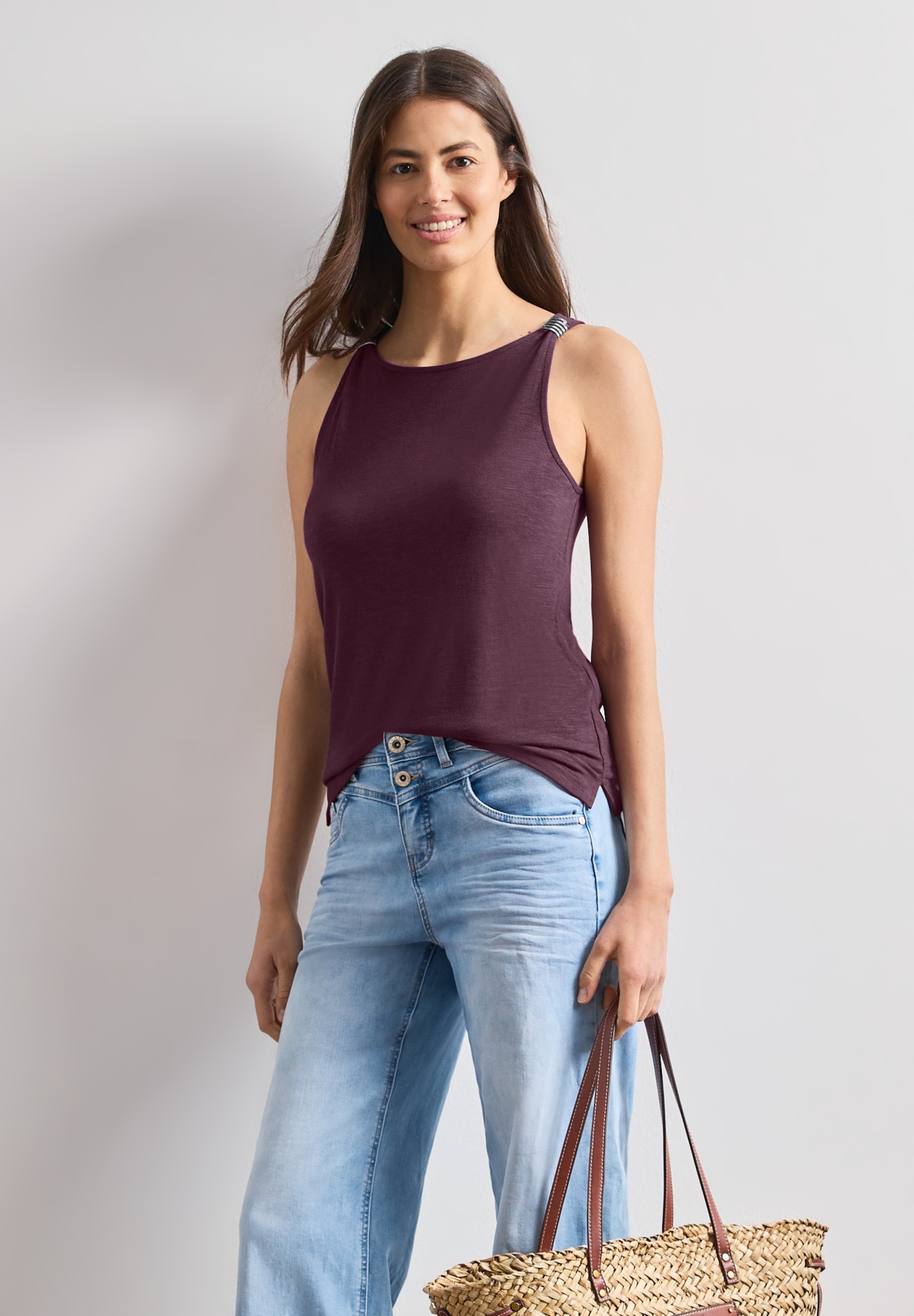 LTD QR top w.shoulder detail #5