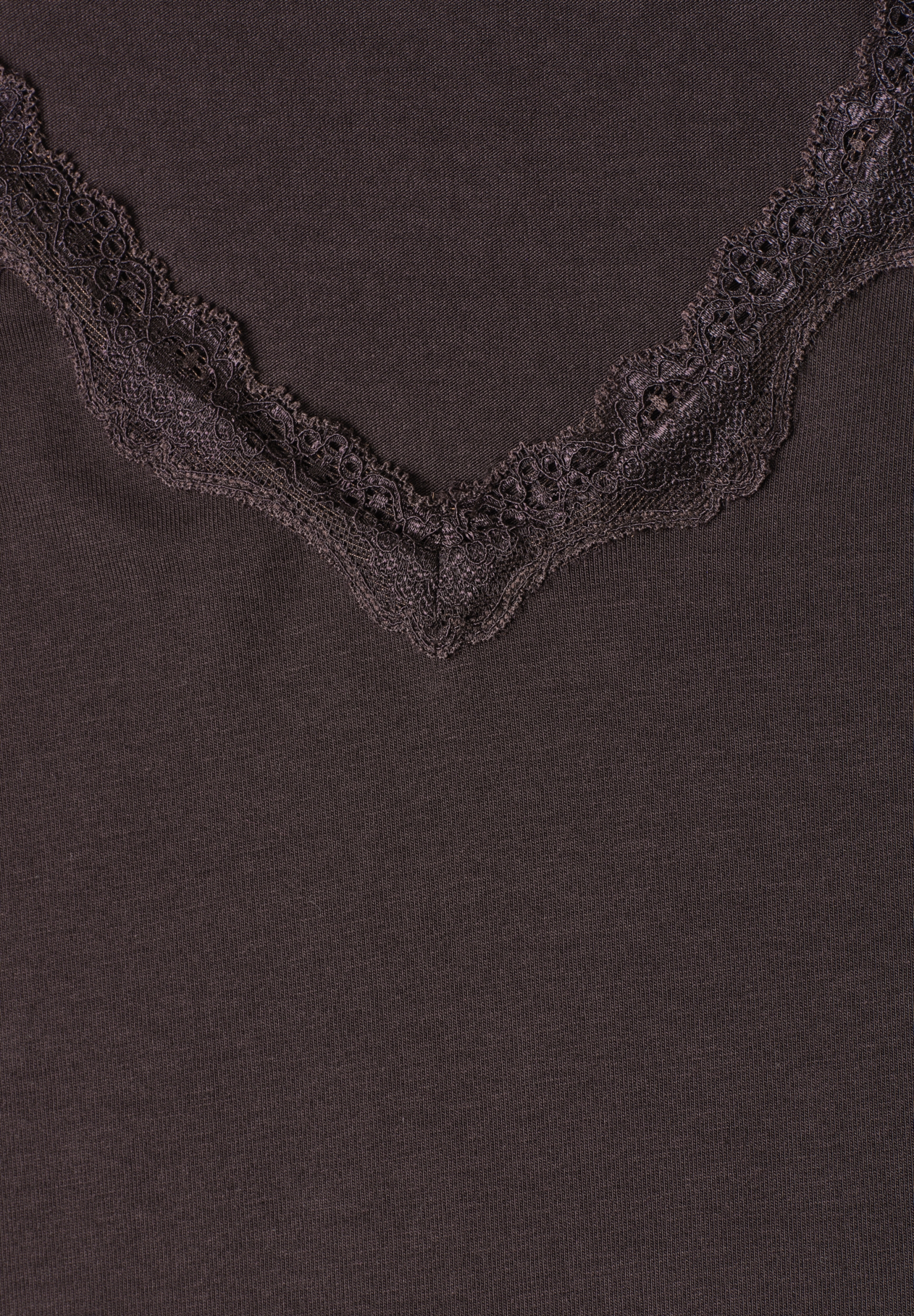 LTD QR Studio_Shirt w.lace v-n #2