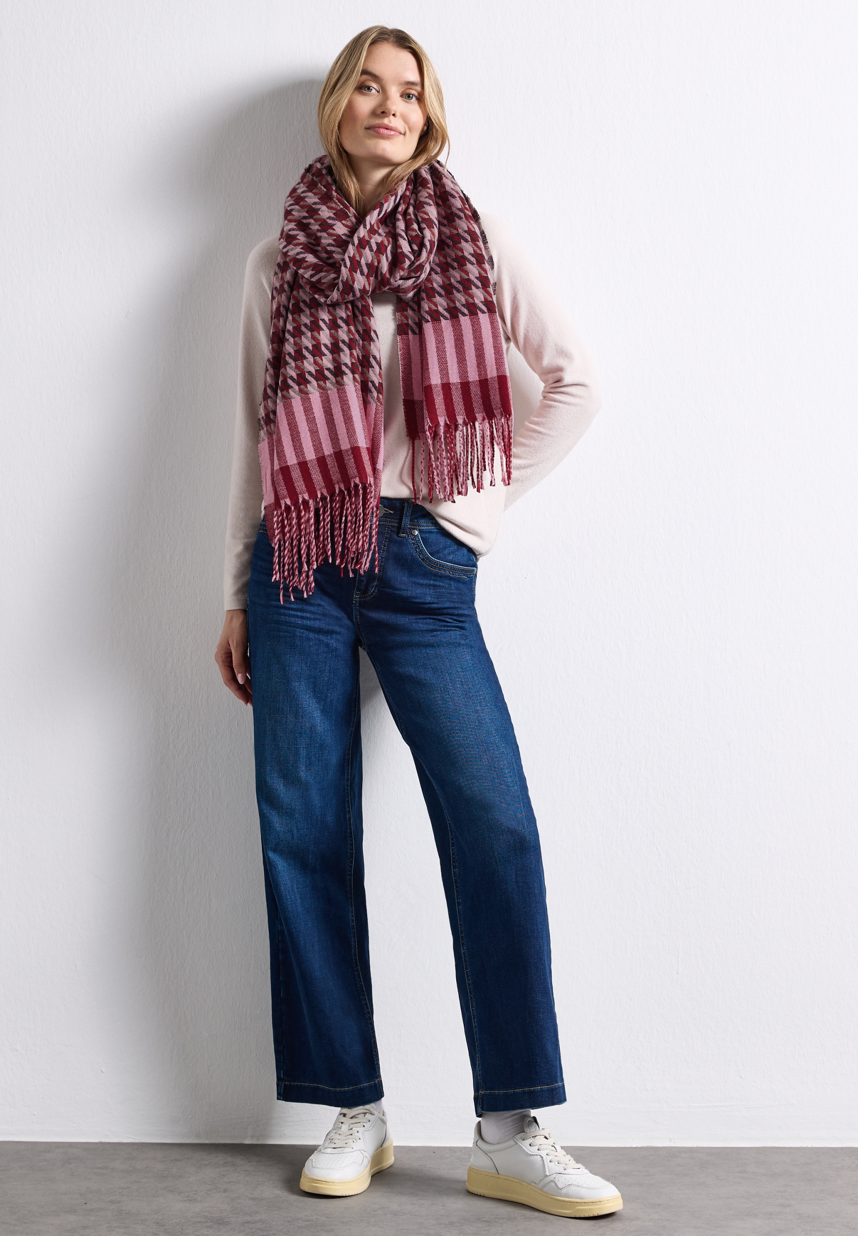 OP_ Multicolor Houndstooth #4