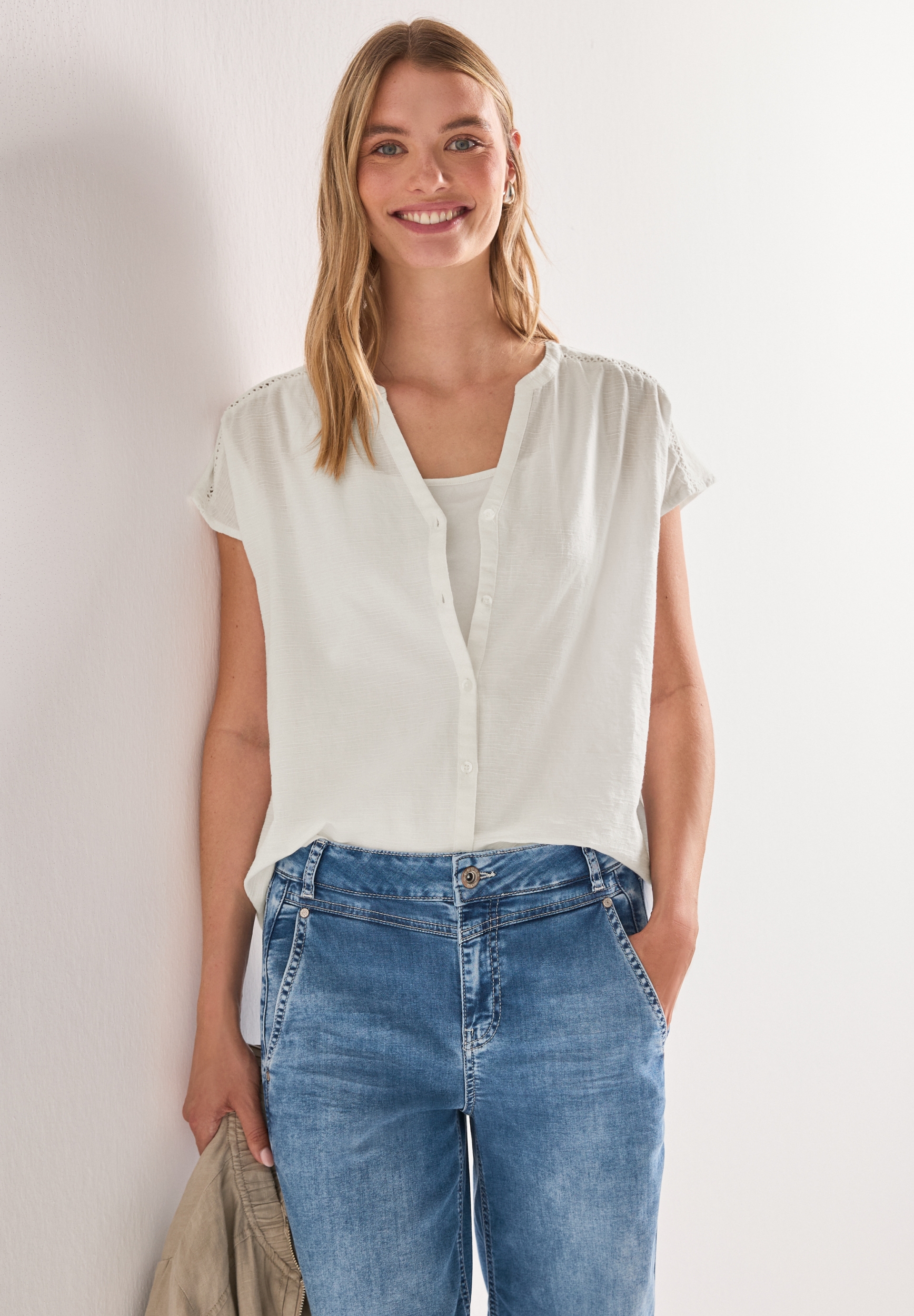 Buttoned splitneck blouse w ta #3