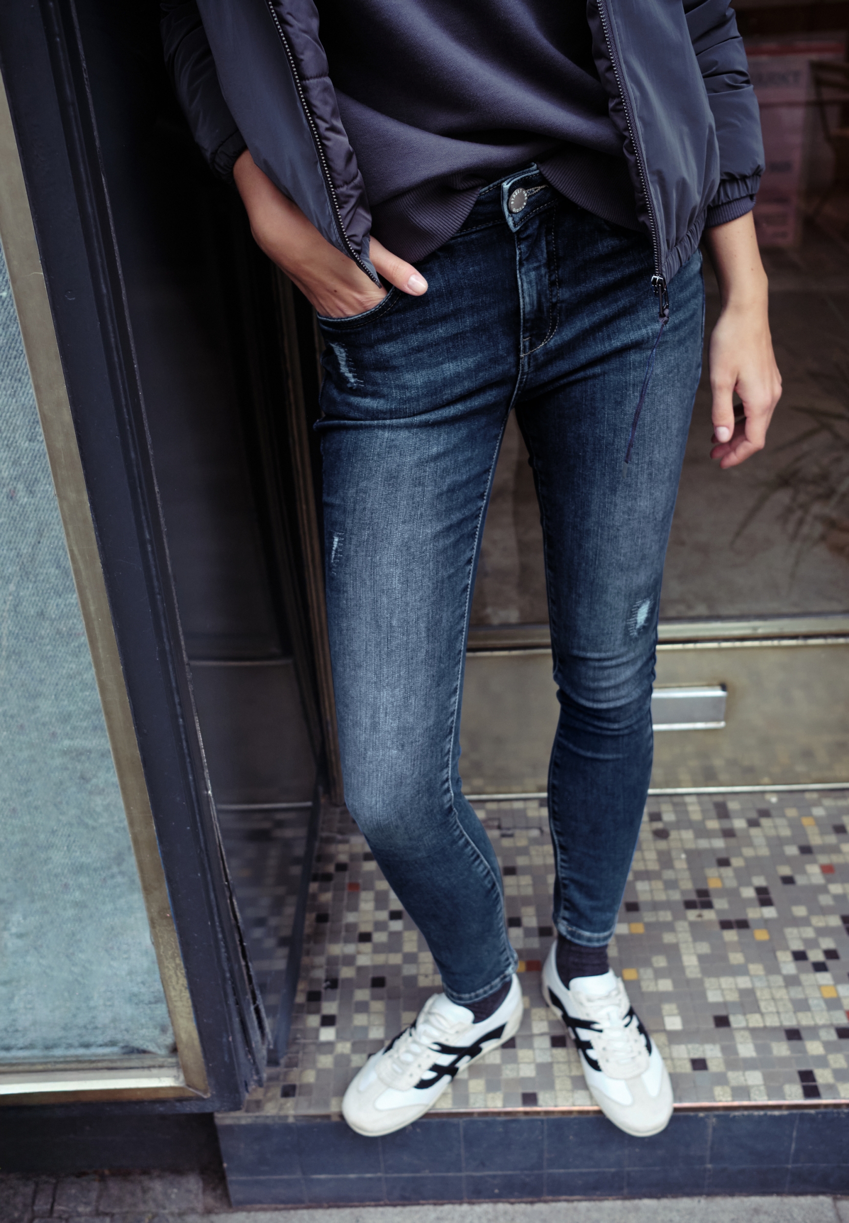 Studio QR Style Skinny.hw.dark #3