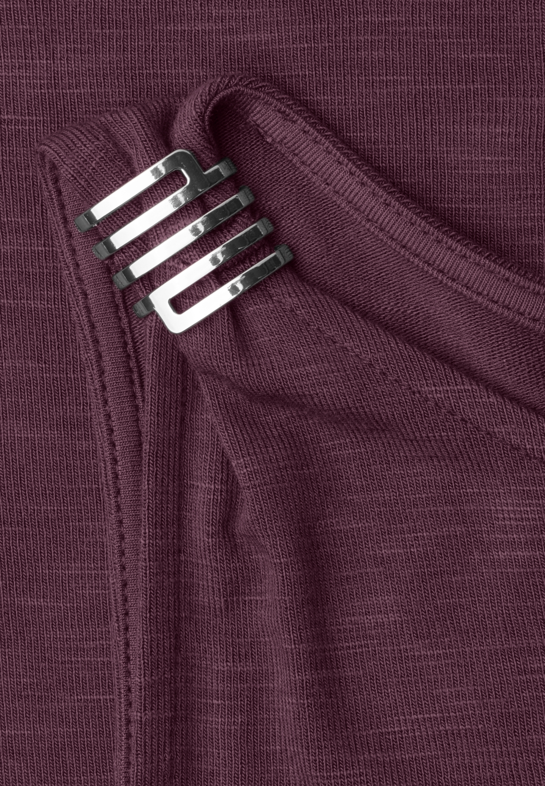 LTD QR top w.shoulder detail #2