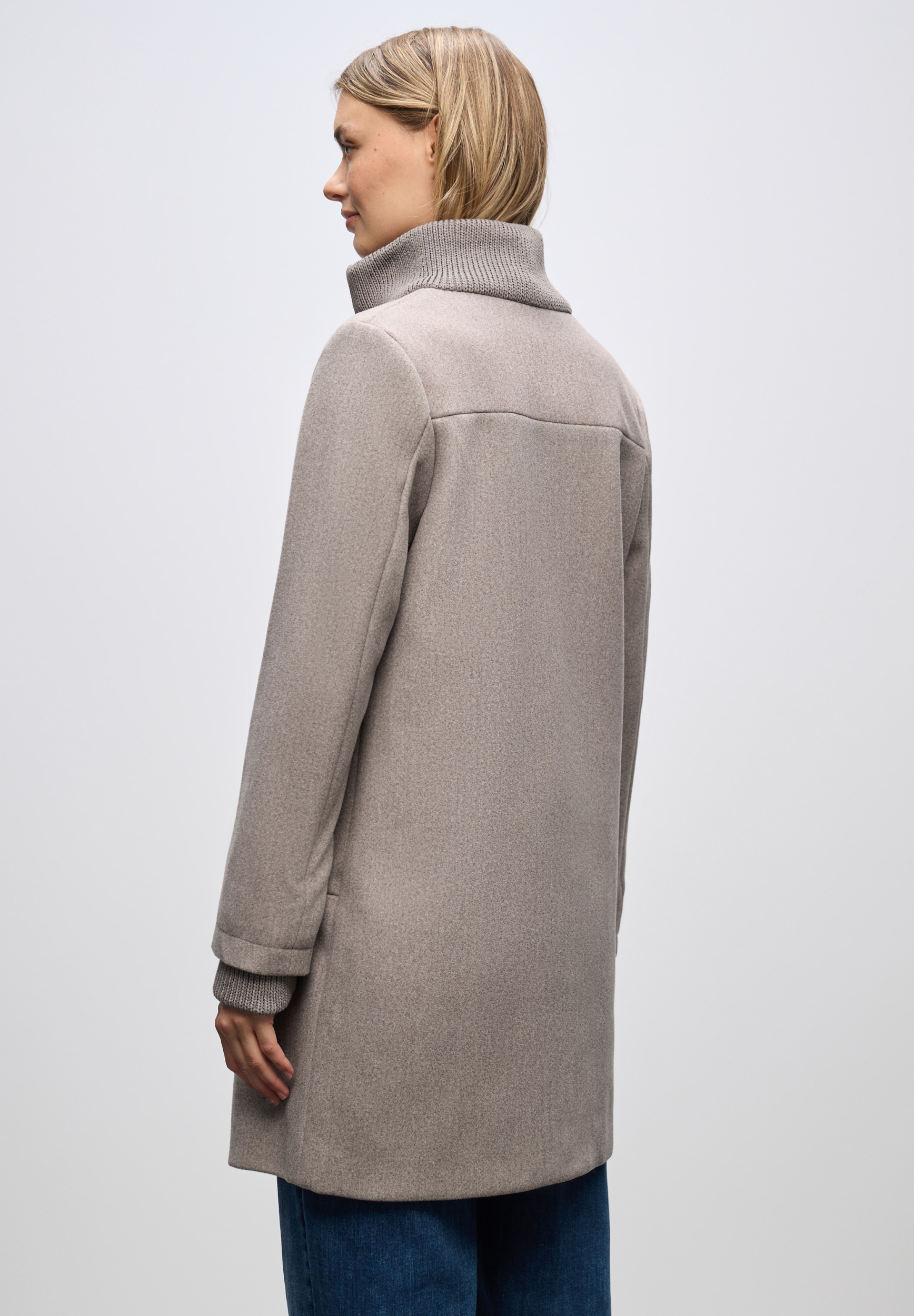 LTD QR Coat w. Knit Details #4