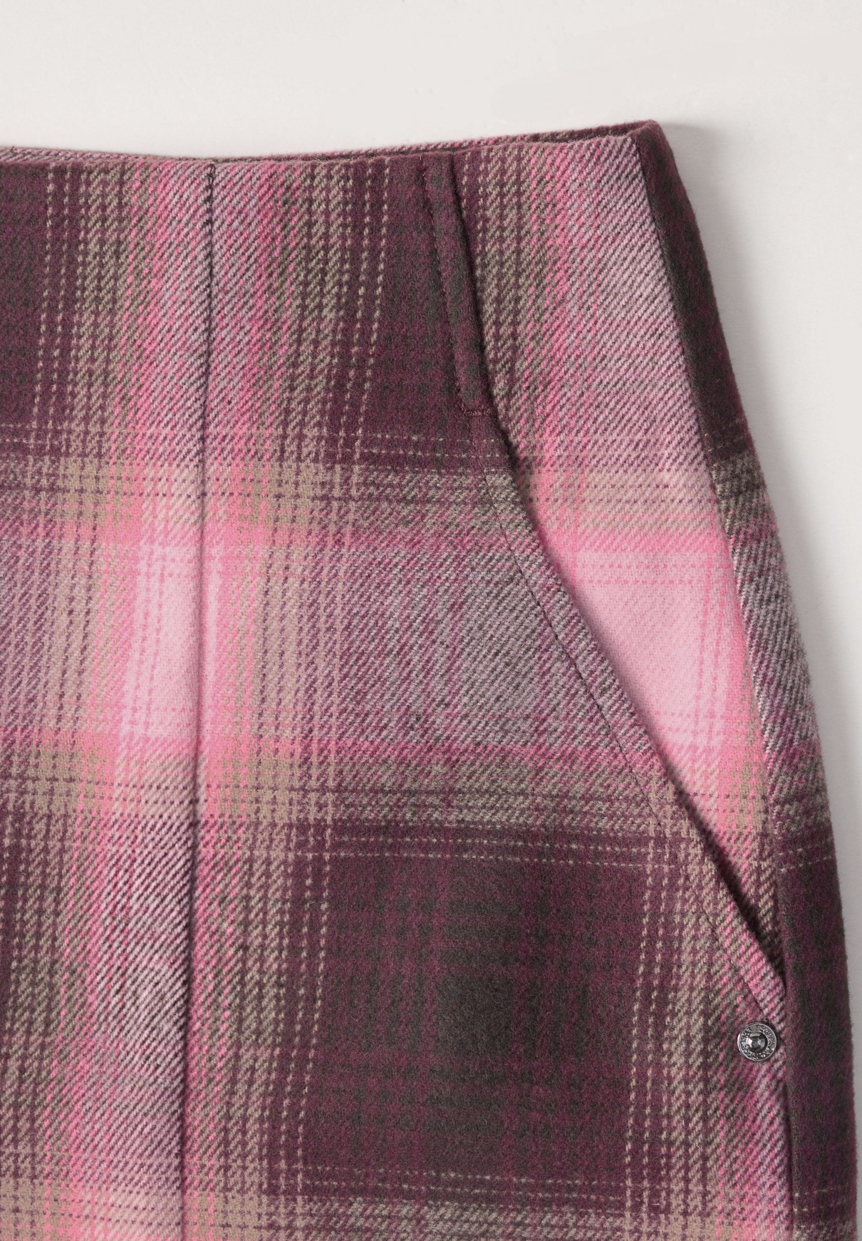 Fake Wool skirt_check #2