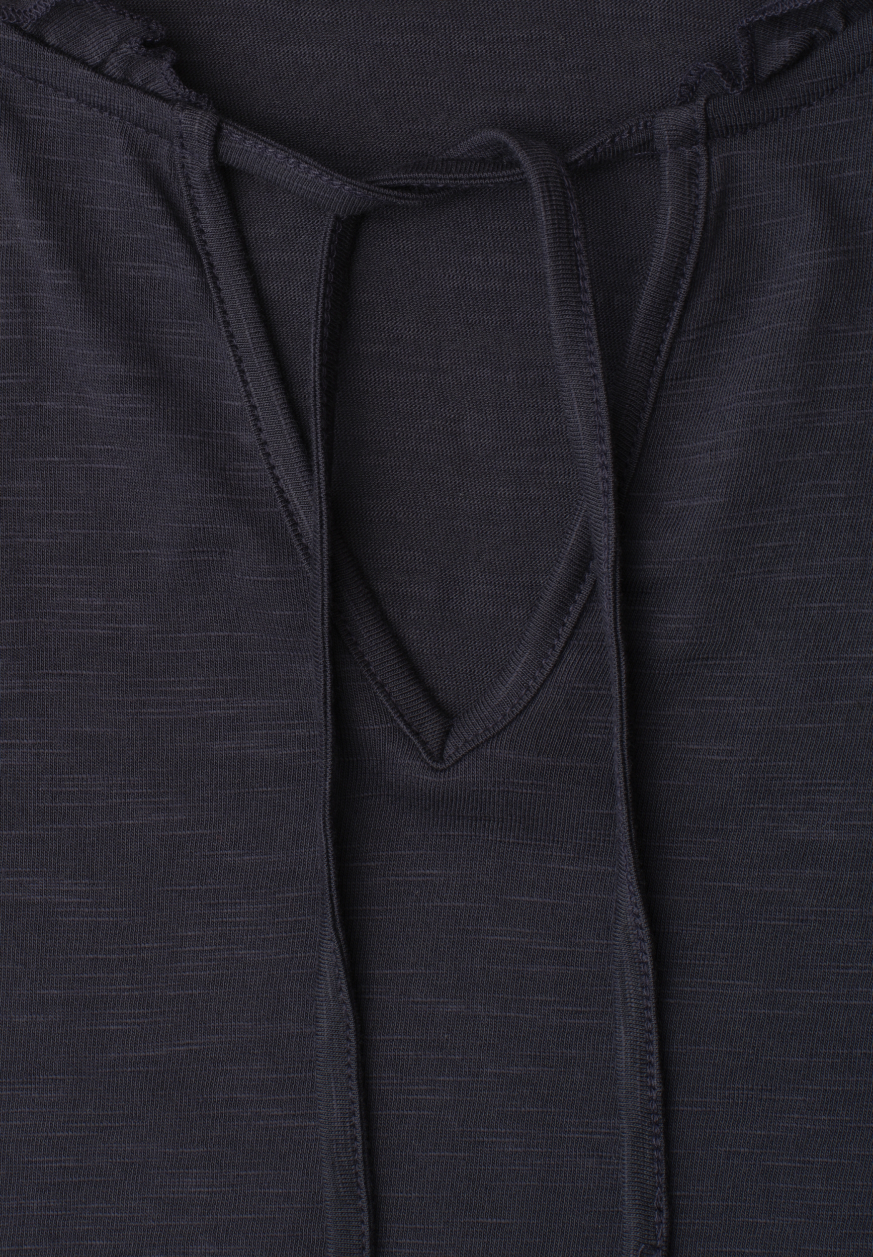 LTD QR Studio_Shirt w.frill ne #2