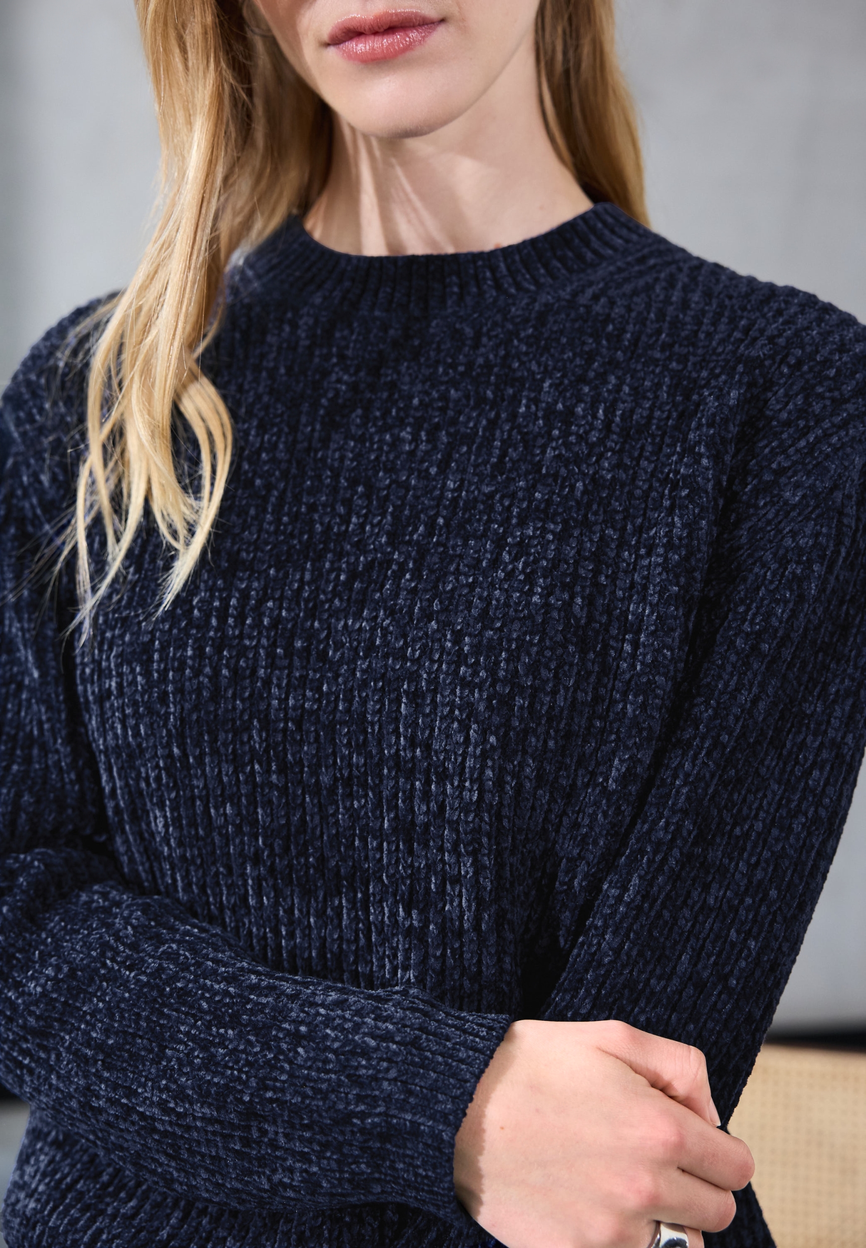 LTD QR Studio_chenille sweater #3