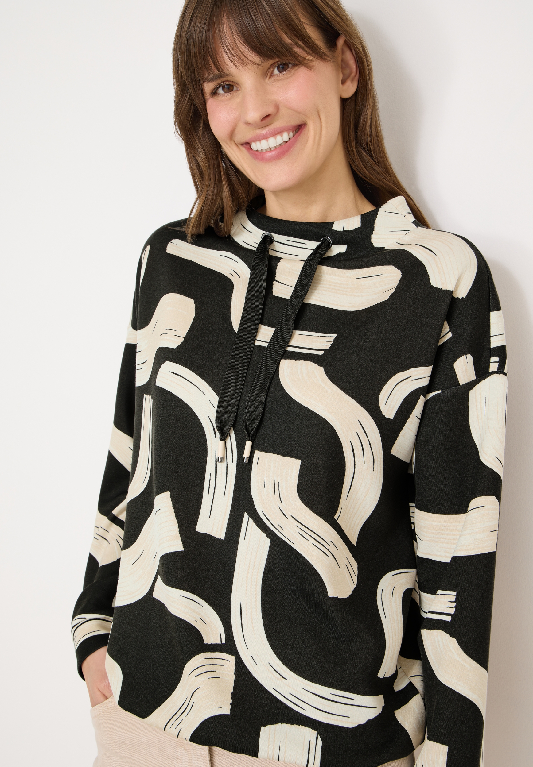 TOS Big AOP Funnel Neck #7