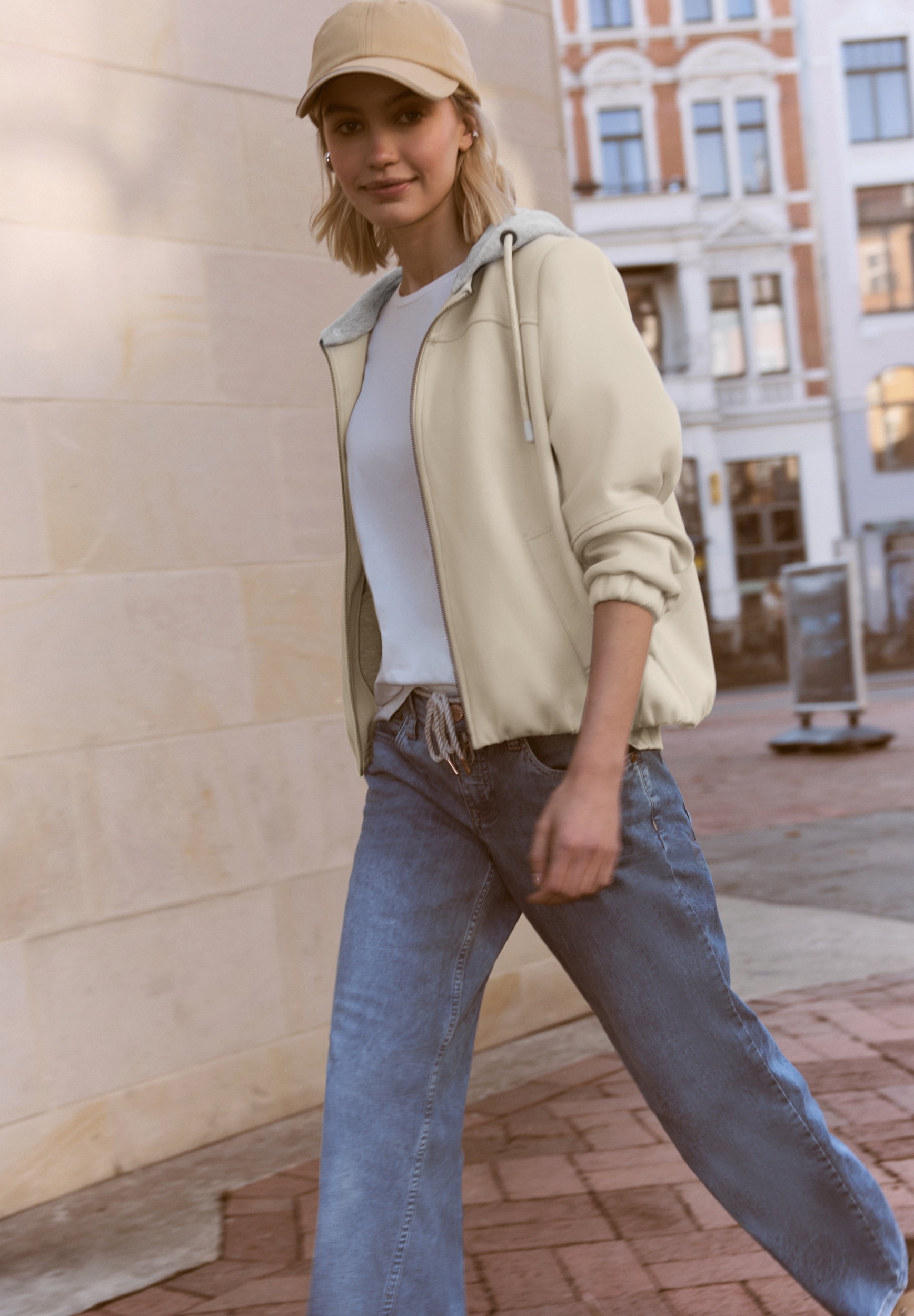 Studio Short Scuba Jkt W. Remo #3