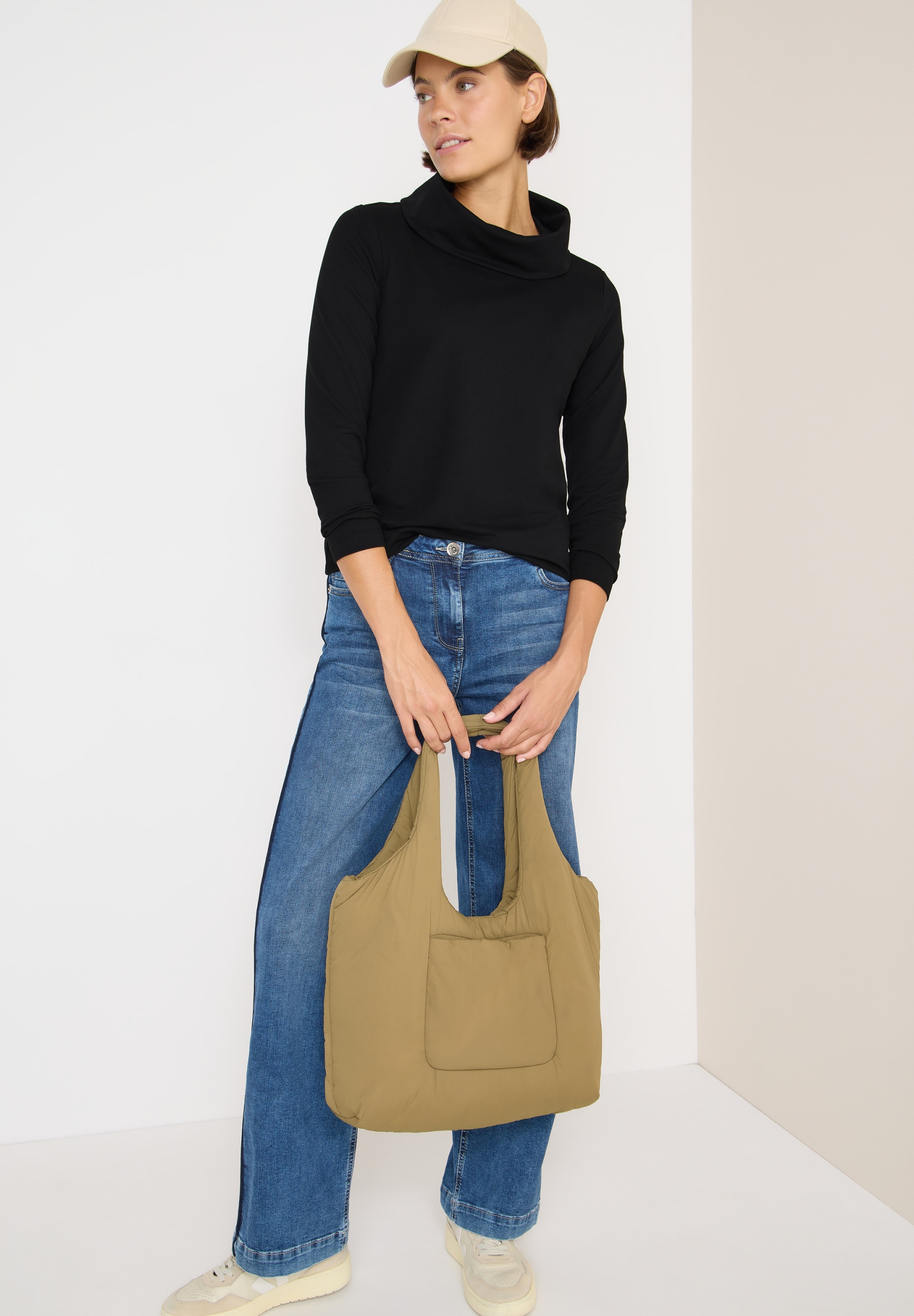 EOS_Big Collar Shirt #3