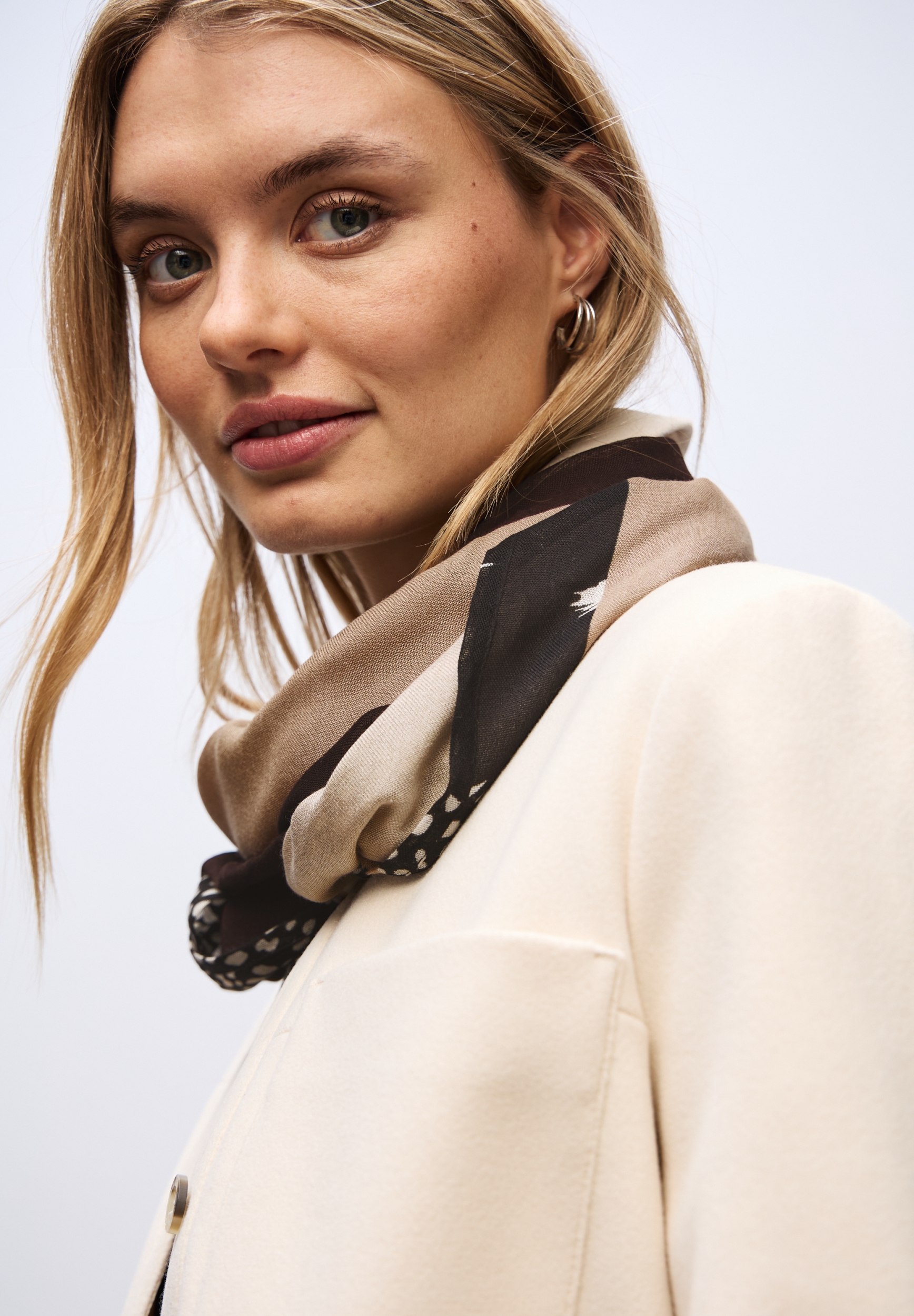 Modal Print Square #4