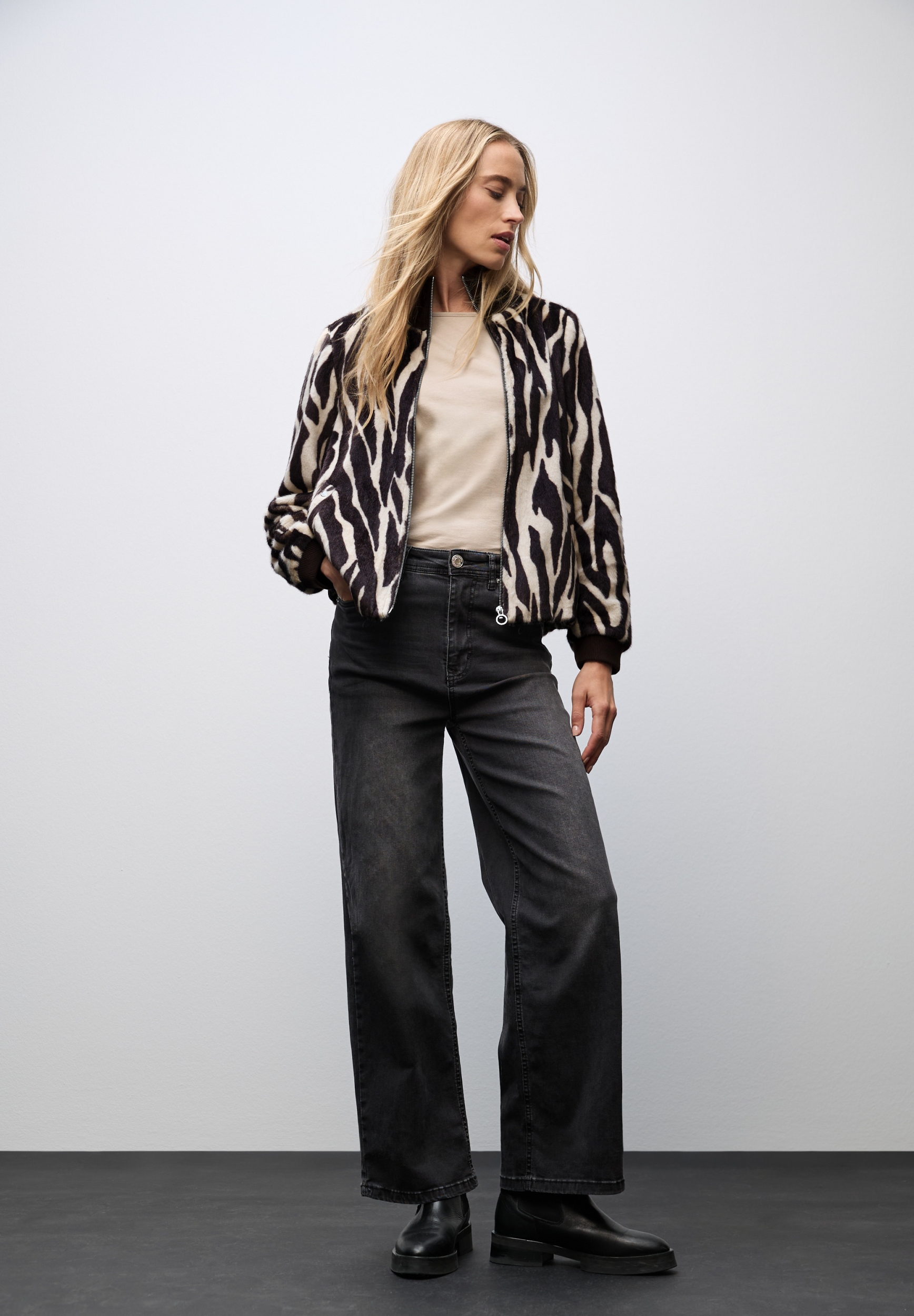 Zebra Fake Fur Bomber Jkt #5