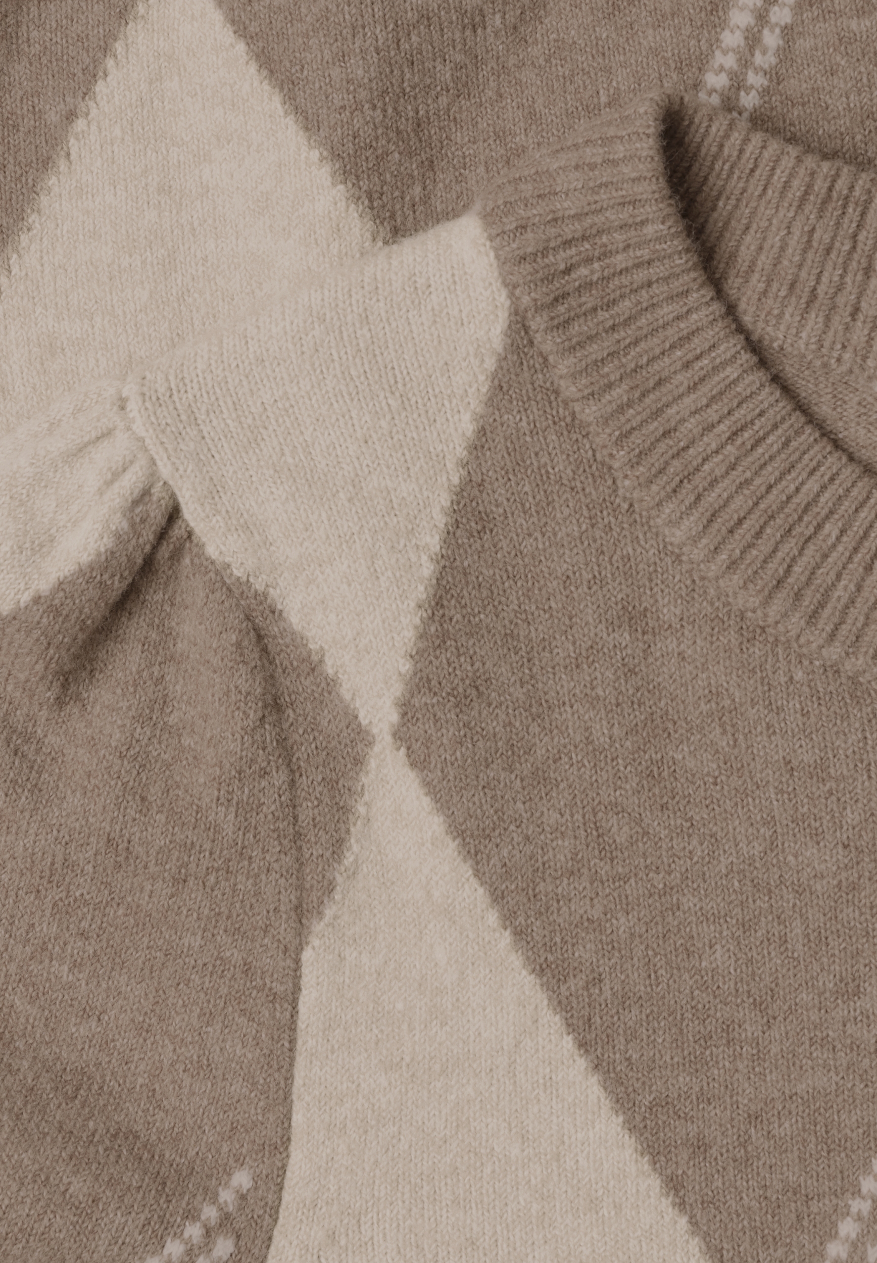 LTD QR_cosy sweater intarsia #2