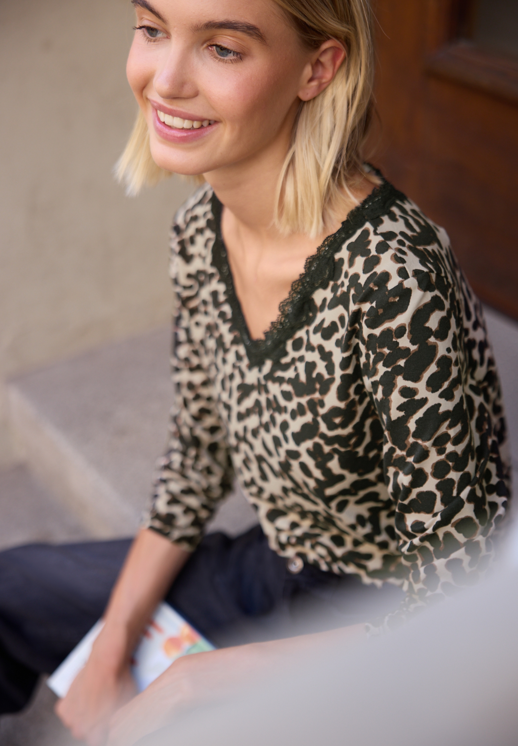 LTD QR Studio_Printed shirt w. #3
