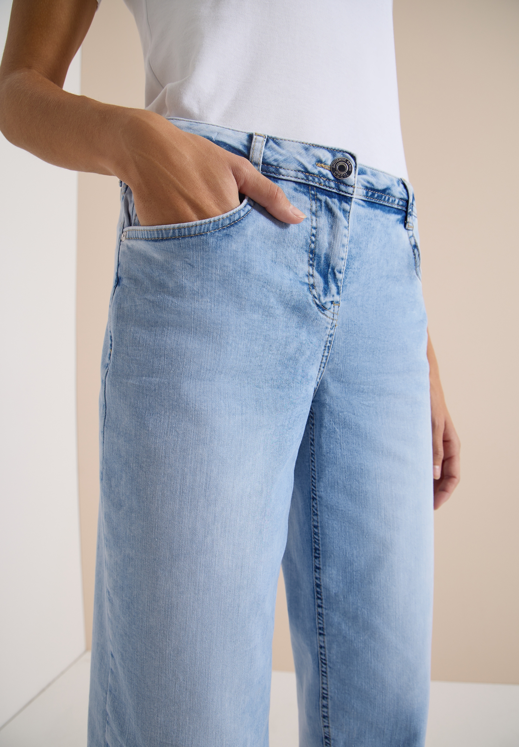 Style Neele Bleached Hem Detai #7