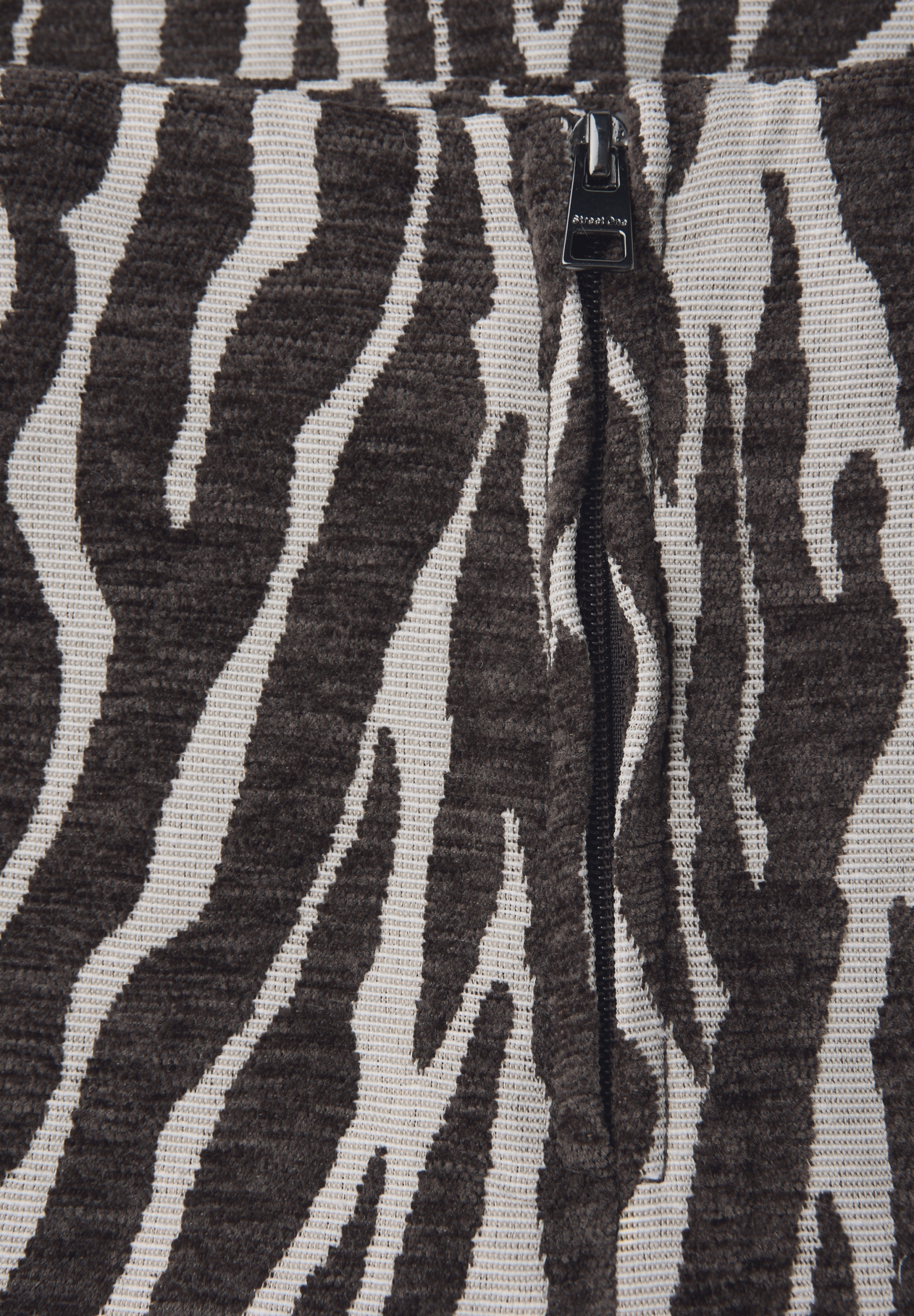 Style Maja Zebra Jacquard #2