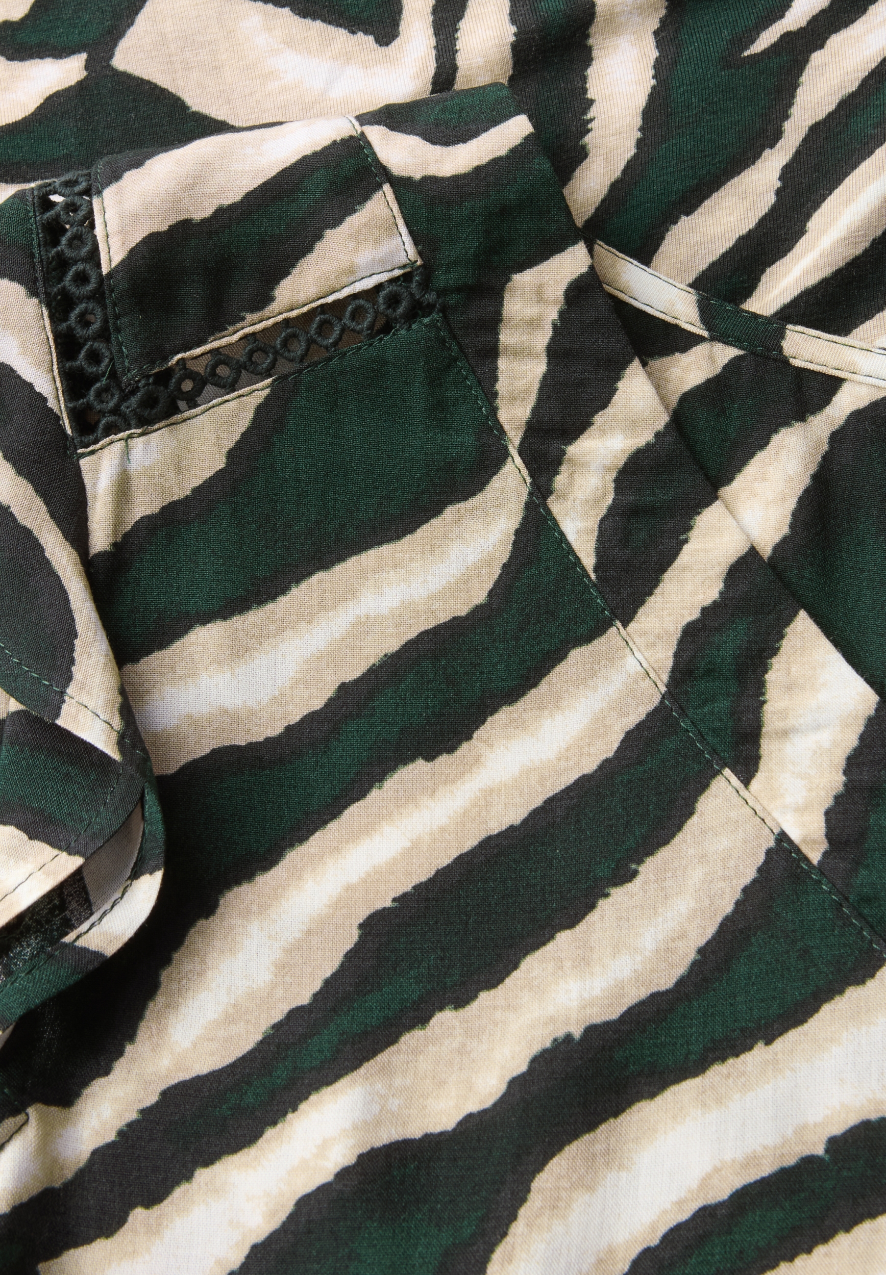 LTD QR printed volant top w.cr #2