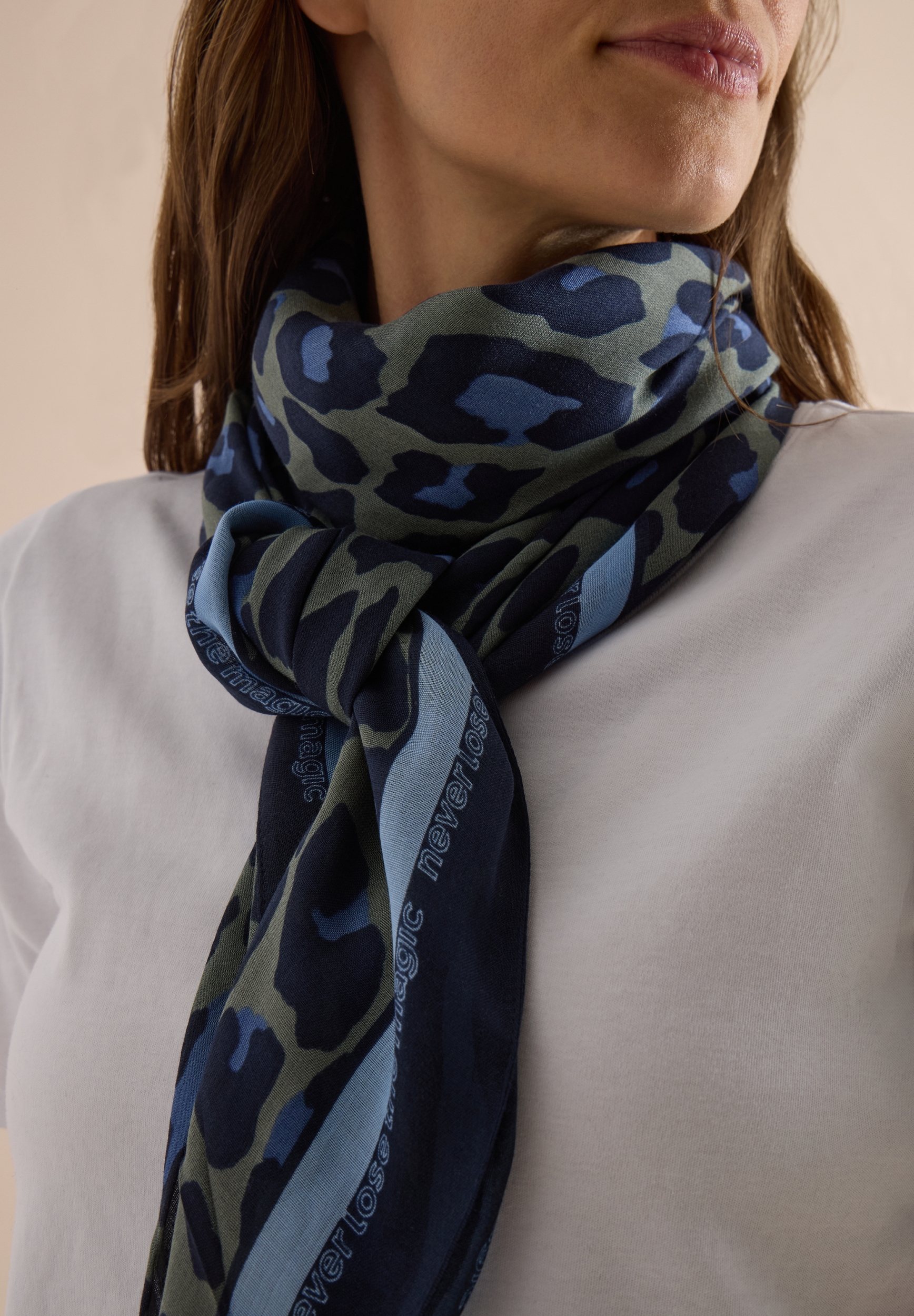 Double Layer Print Triangle Cl #6