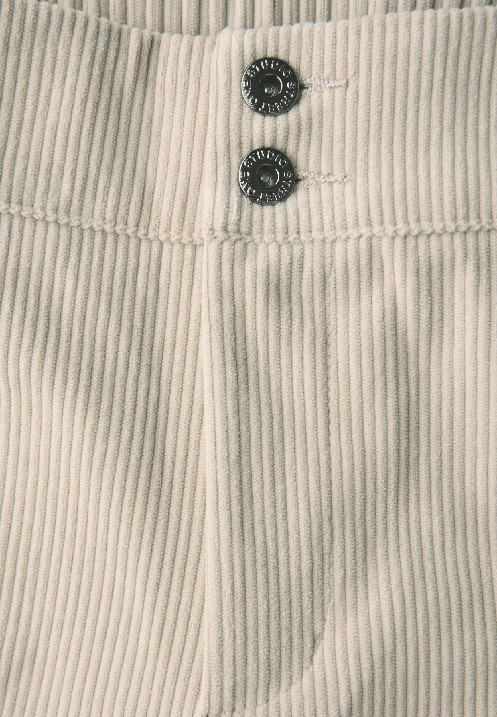 LTD QR_Studio_Corduroy Straigh #2