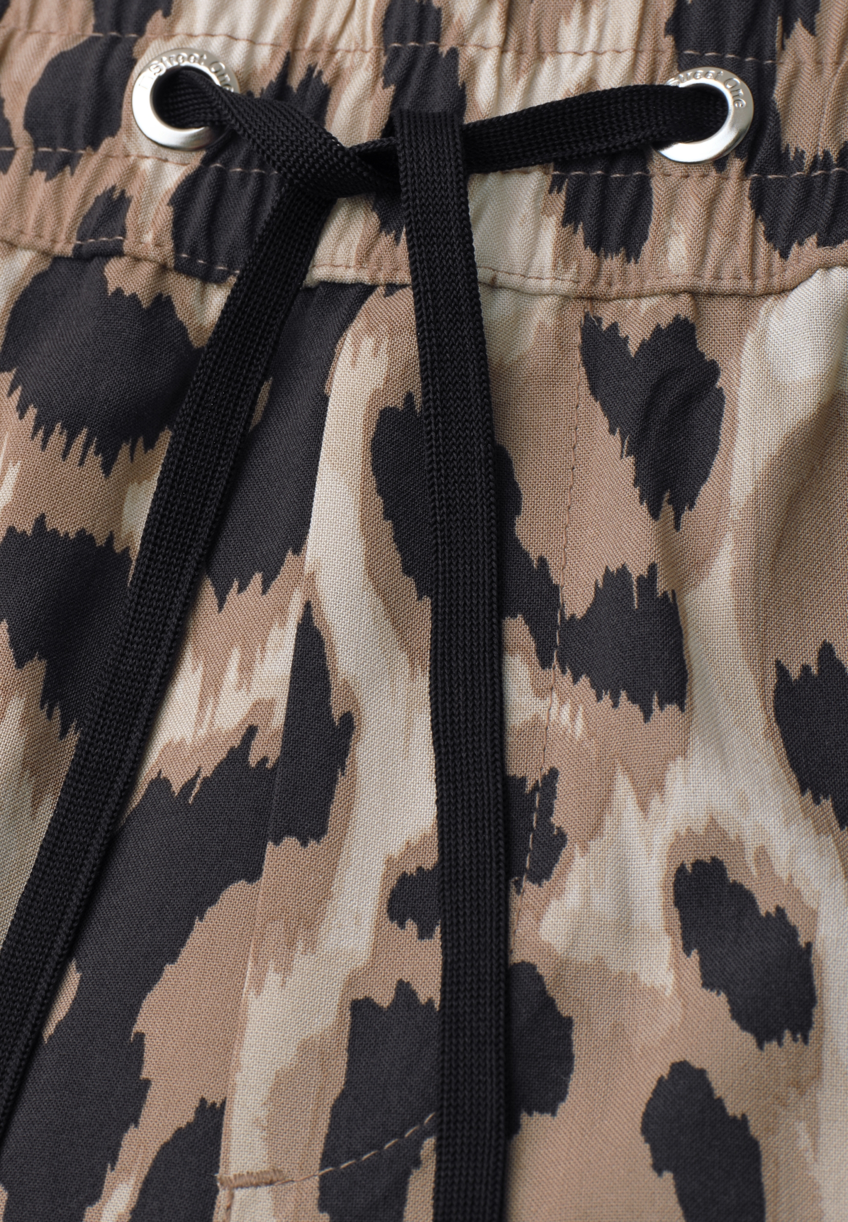 LTD_QR Style_Emee Wide Leg AOP #2