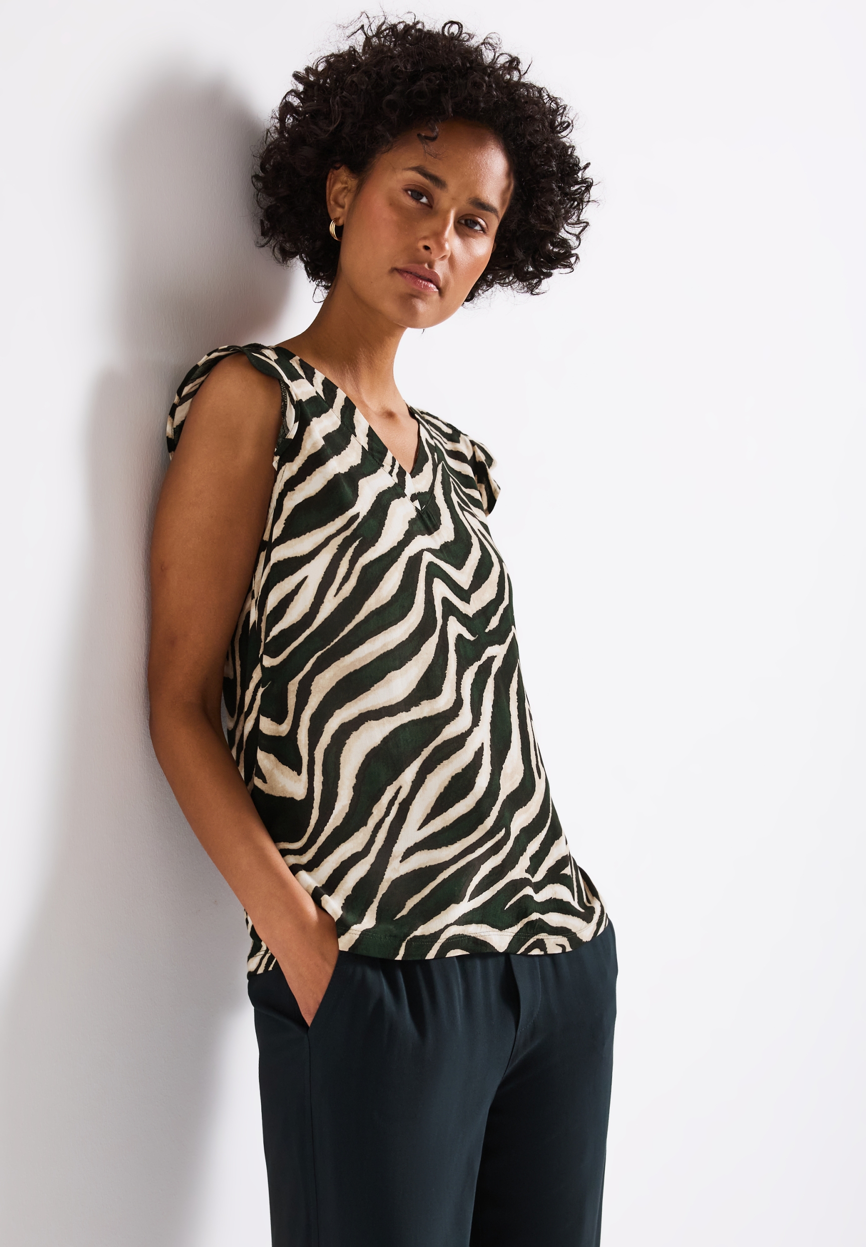 LTD QR printed volant top w.cr #6