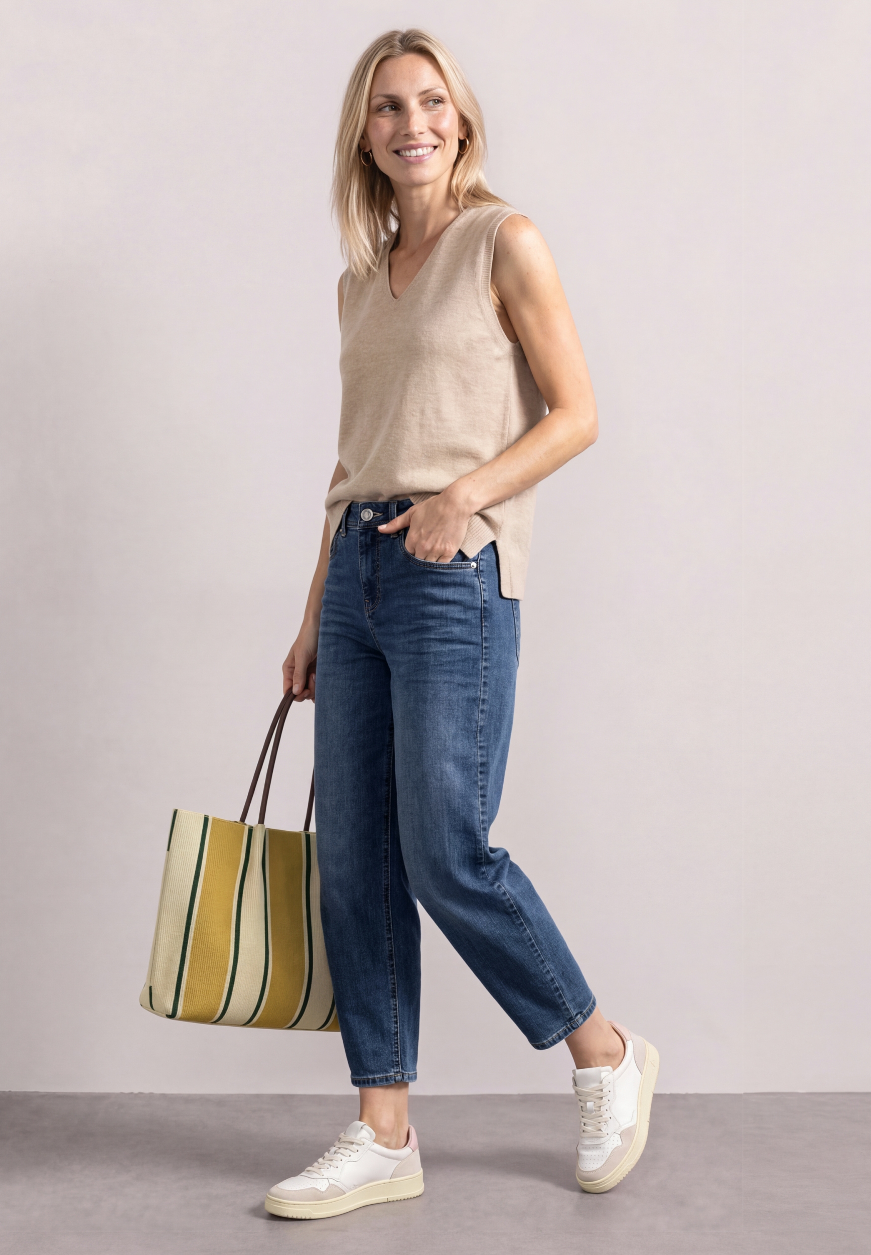 QR Style Karlie Barrel.hw.mid #5